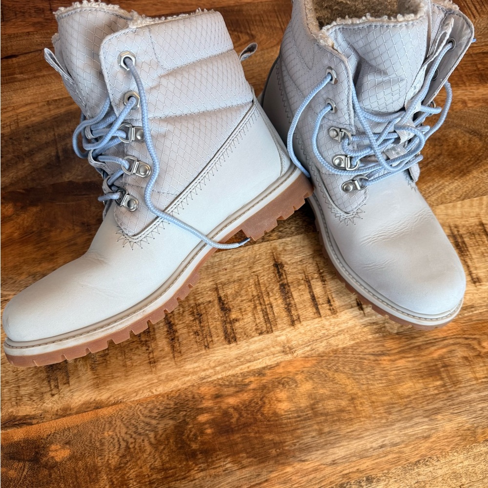 Timberland Women's Light Gray Lace-Up Insulated Winter Boots